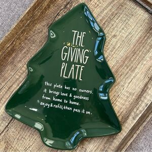 Rae Dunn Giving Plate Christmas Tree Green Hostess Gift 10x13